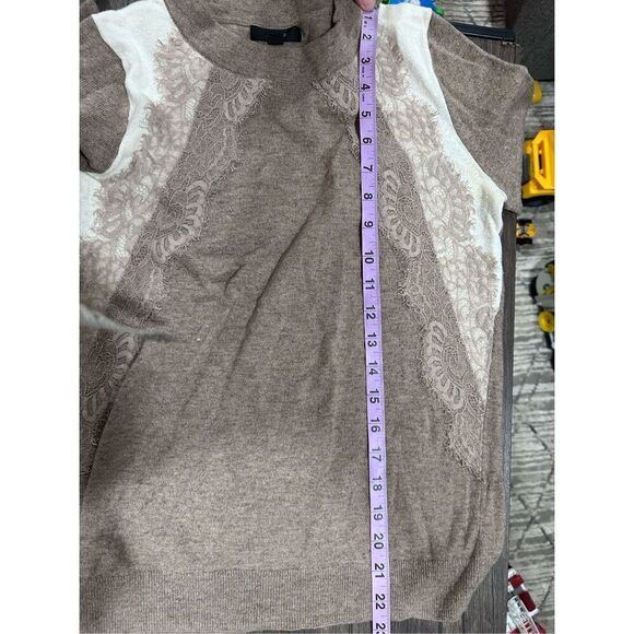 J. Crew Wool Blend Lace Appliqué Long Sleeve Crew Neck Pullover Sweater Size XS - Picture 10 of 11